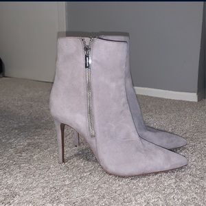 Suede Michael Kors boots worn once !